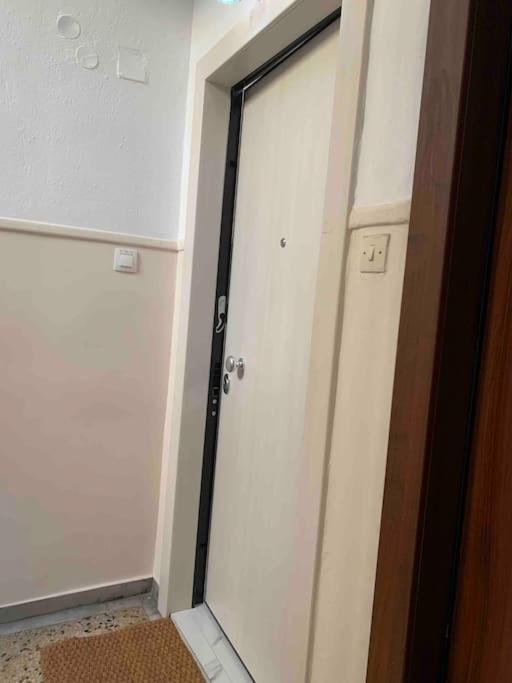Lux Appartment , 3 Rooms Full Extra , City Center Thessaloniki Exterior photo